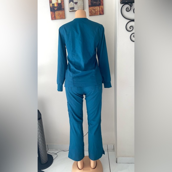 SET HEALING HANDS SET SCRUBS TOP L/S size XS PANT SP EXCELLENT CONDITIONS BOTH - Picture 9 of 13